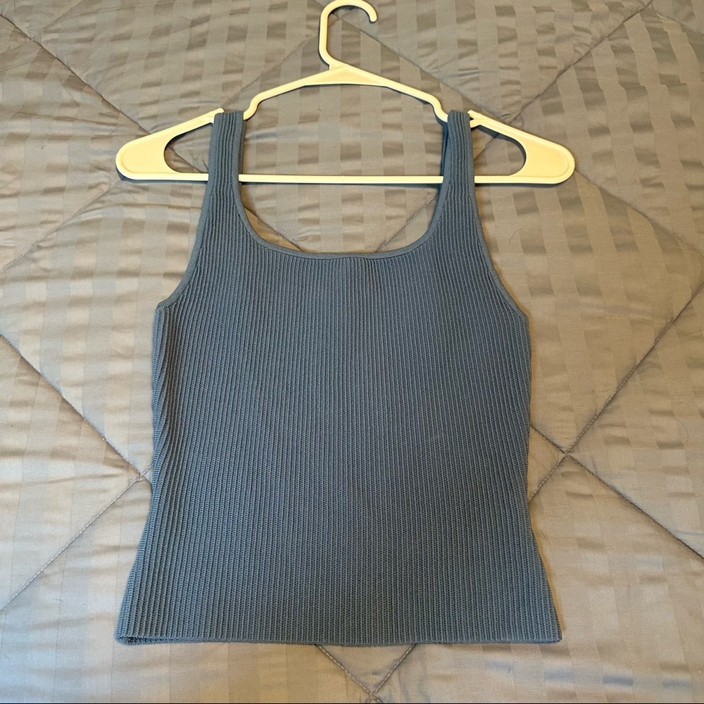Aritzia Tank Top Size Small